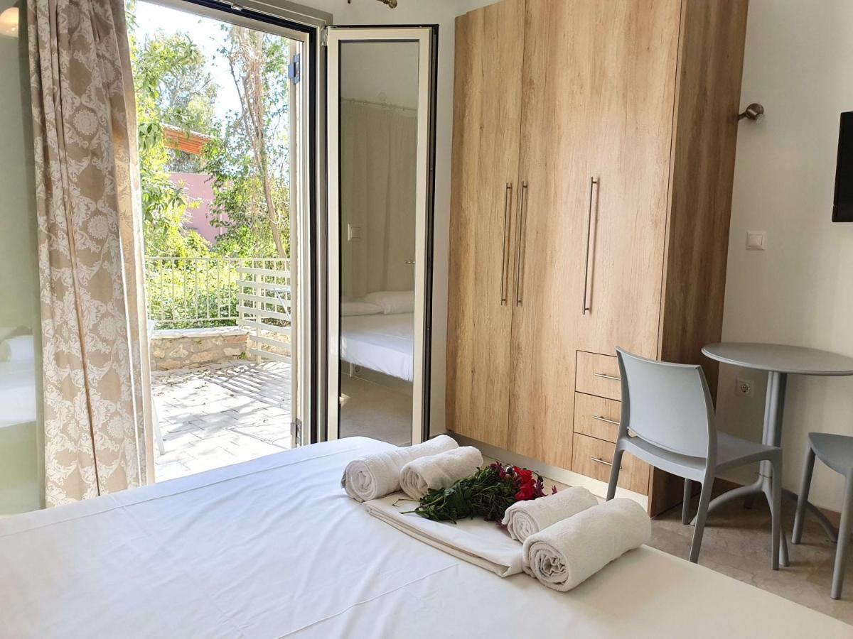 Tasos Rooms Stoupa Luaran gambar